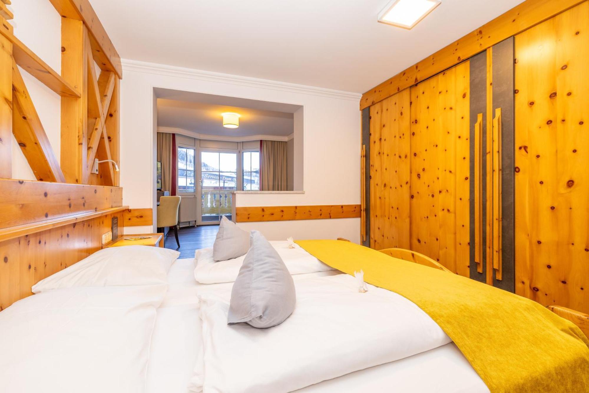 Jufa Alpenhotel Saalbach Kültér fotó