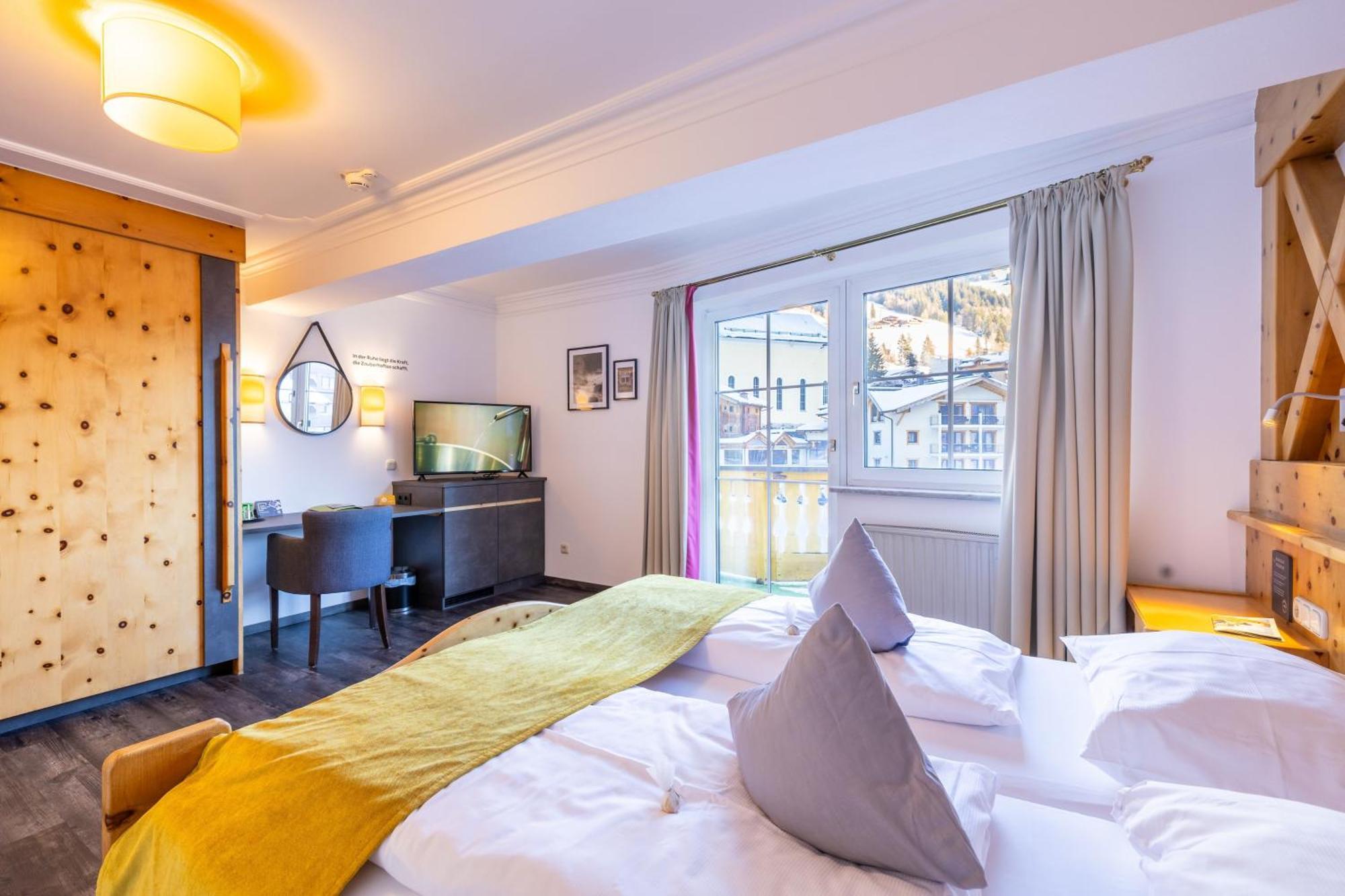 Jufa Alpenhotel Saalbach Kültér fotó