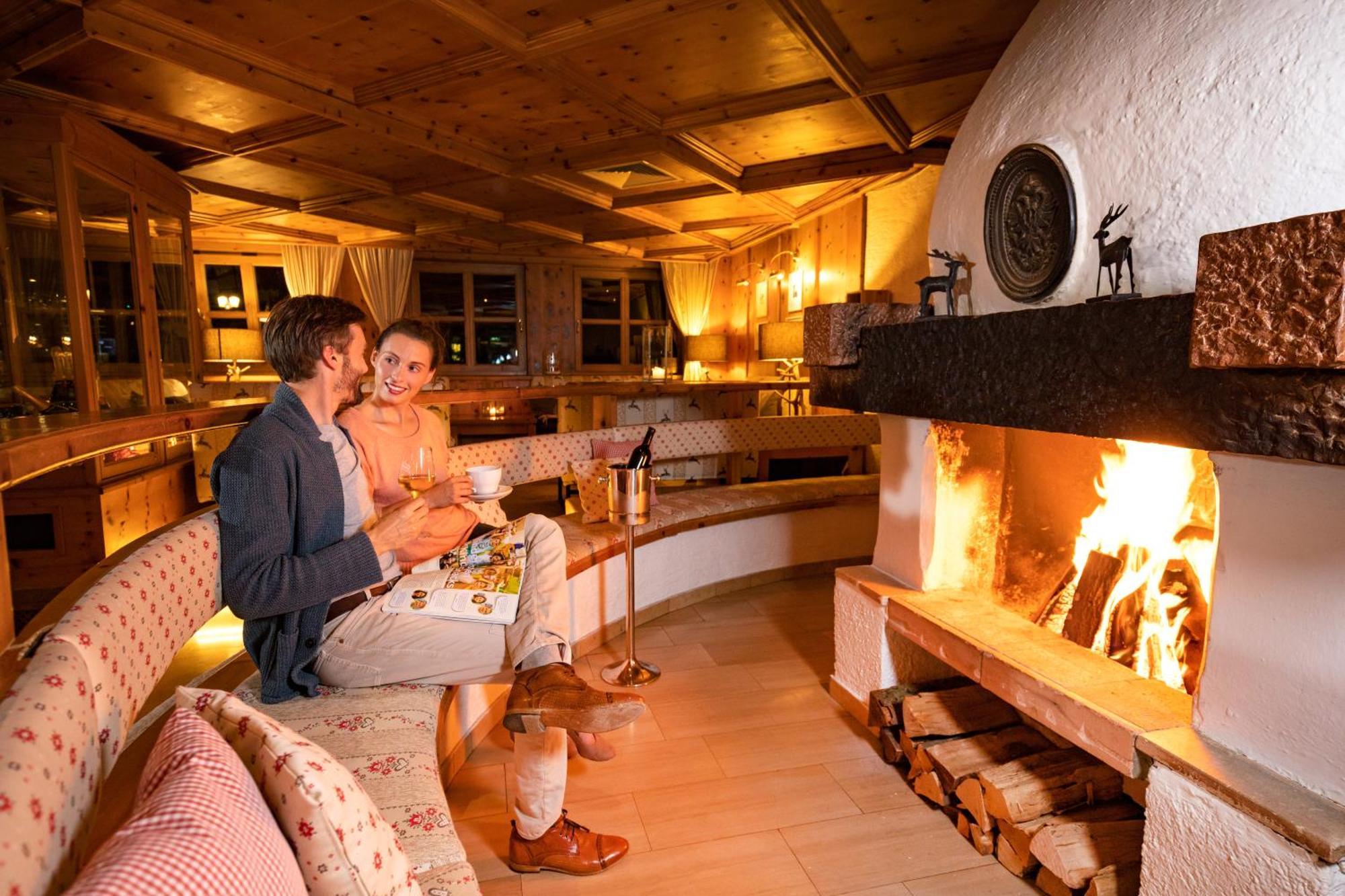 Jufa Alpenhotel Saalbach Kültér fotó