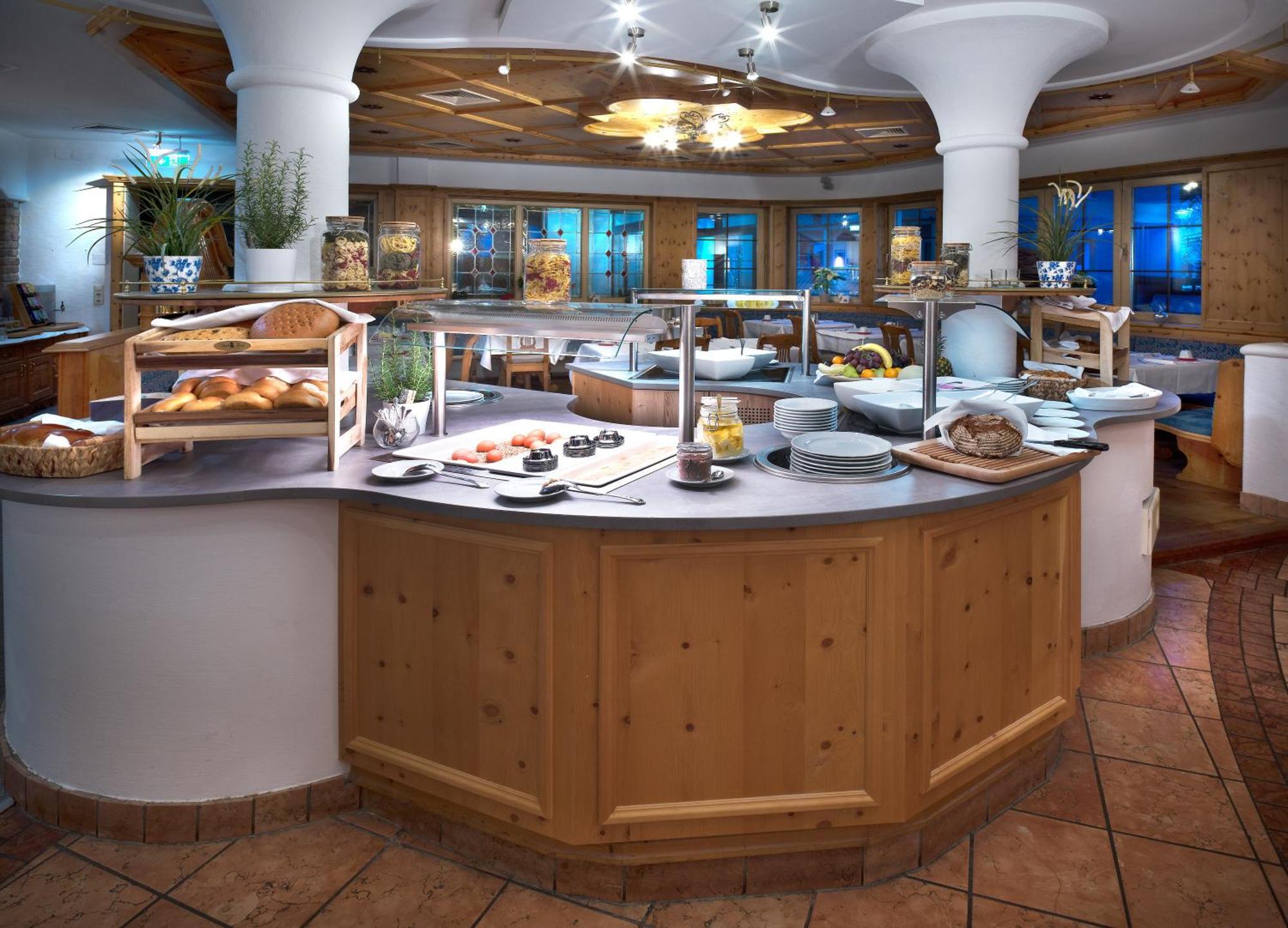 Jufa Alpenhotel Saalbach Kültér fotó